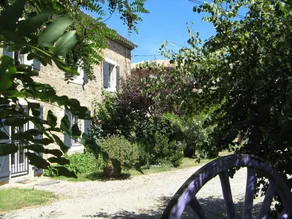 Au coeur des corbières chaleureux gîte climatisé, indépendant, arboré - Image 5