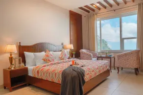 ELIVAAS Signature Konifer Hillside Retreat - Image 3