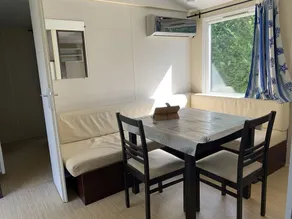 Mobile Home Dans un Lieu Calme au Cœur de la Verdure - Image 5
