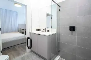 Luxury Villas Collection - Near Parks & Shopping - Image 2