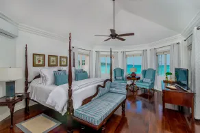 Beautiful Beachfront Villa in a Gated Community, Private Pool/Bar, Fully Staffed - Image 4