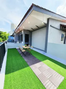 Gurney Coast Guest House by Sky Hive - Image 4