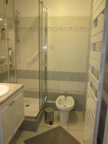 APART 4 PERSONEN KLIMA SCHWIMMBAD PARKPLATZ UND WIFI - Image 2