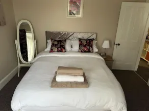 3 Bed Flat - Sleeps 6 - Parking - Wifi - Image 5