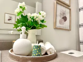 Modern Executive Suite - King Bed, Private Entry, 1GB Fibre, Laundry, Parking - Image 5