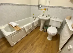 Bumblebee Cottage - Cosy Cottage in Area of Outstanding Natural Beauty - Image 3