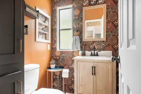 Mountain View Bungalow Near Breweries, Trails, Pool and Waterfalls - Image 3