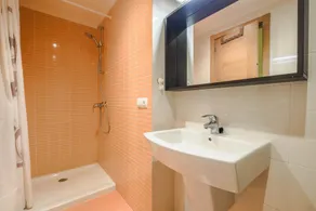 Appartement vacances Luxury Junto Al Mar près de la plage avec terrasse - Image 3