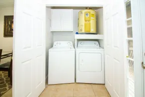 SXSW LUXURY Townhome - Image 3