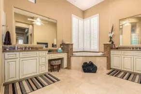 Desert Oasis/Luxury 5 Bedroom w/Heated Spa & Pool - Image 2