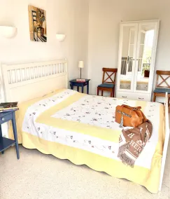Smuk villa med privat pool beliggende i modne haver - Image 2