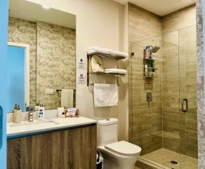 BRAND NEW TOP FLOOR IN THE HEART OF MIAMI / SUPER CLOSE TO BEST AREAS - Image 3