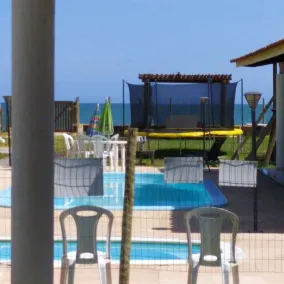 Beachfront paradise with 13 bedrooms - Image 3