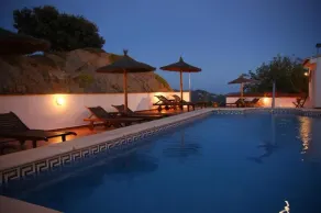 Casa Azafranes - Boutique B&B - Arenas - Image 3