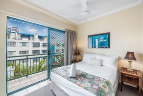 Sunshine Towers 3 Bedroom Ocean Side Apartment - Image 5