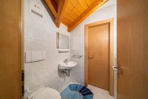 Appartamento vacanze \"Luisa\" con vista sulle montagne, terrazza privata e Wi-Fi - Image 4