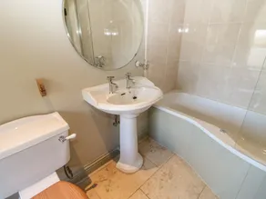 LOW SHIPLEY COTTAGE, pet friendly, with hot tub in Barnard Castle - Image 5