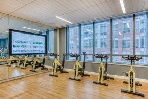 Hip 1BR, Kendall Square, Gym, Doorman, walk to MIT by Blueground - Image 4