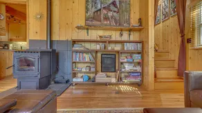 Moosewood Cabin - Meredith Lodging - Image 2