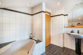 Cozy holiday apartment \"Edelweiß\" with 2 balconies, Wi-Fi, mountain view and parking - Image 4