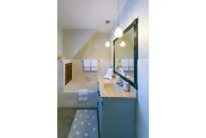 The Arch House - Image 5