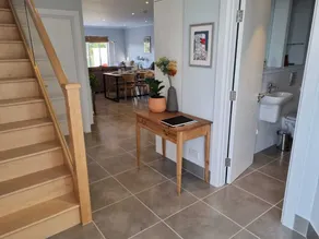 Field View, whole annexe - Image 2