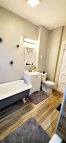 Centrally located in the heart of Boston near T - Image 3