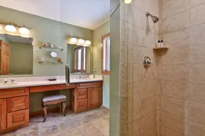 MountainView - Luxurious 5800SF Retreat with Breathtaking 4-Season Views! - Image 5