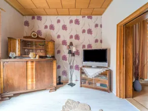 Apartamento vacacional con jardín | Vistas a la montaña - Image 2