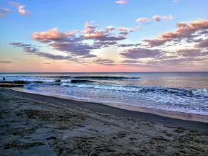 💥Reduced pricing due to last minute cancellation💥OCEANFRONT- TOP FLOOR⛱️🐚 - Image 5