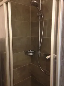 appartement central à Orsteil Bad, entièrement rénové en 2016, à côté de la plage - Image 4