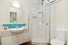 Wellness Escape: 1-Bed Home + Studio & Sauna - Image 2
