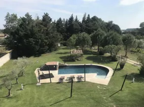 Propriété climatisée avec piscine dans un parc de 4000 mètres, 4km du centre - Image 4