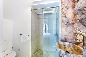 Spectacular Villa built in 1784 fully restored and equipped. Come and enjoy paradise. - Image 3