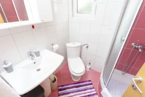 Family-friendly apartments with swimming pool Gornji Tucepi, Makarska - 17686 - Image 3
