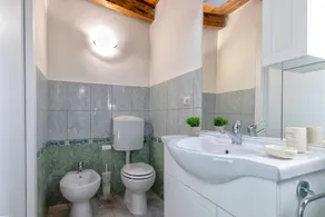 Appartement 'Isola Di Giava Holiday' avec terrasse privée, Wi-Fi et climatisation - Image 3