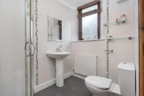 Luxurious Old Chapel Close to Countryside Walks - Image 3