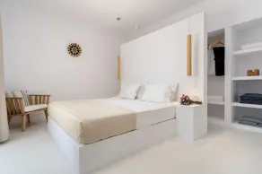 Aegean Escape: Designer Villa with Pool and Jacuzzi near Plaka Beach. Incredible sea and mountain views! - Image 2