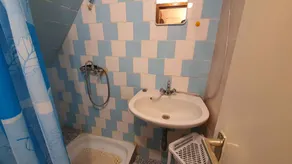 Holiday apartment with wifi and parking - Image 4