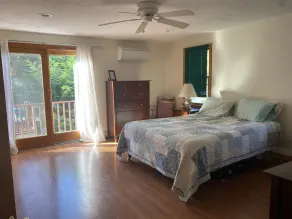 Family Oasis in Great Location with Pool - Image 3