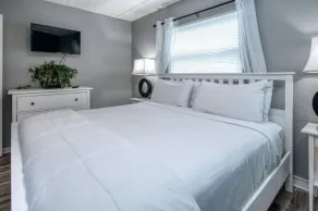 Sunset Beach Suites Unit 5 - Image 3