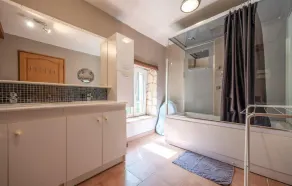Pet friendly home in Escles with WiFi - Image 3