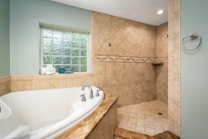 7BD 6BA, Pool&Spa, Walk to Beach, PutPut, Dream Backyard, 10 min. to Downtown!  - Image 5