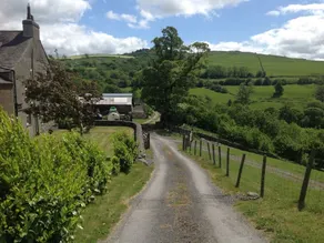 Stunning 3 bed cottage with exceptional views over fields and the Lakeland fells - Image 4