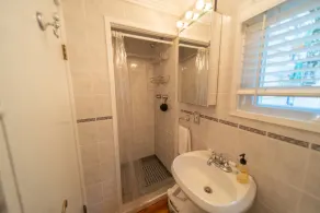 Lille hus på bugten - Image 3