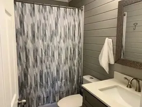 Newly renovated 1400 Square Foot 3 Bedroom Home. - Image 2