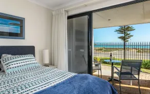 Moana Beachfront Apartment<br>Apartment 8, 320-322 Esplanade, Moana - Image 5
