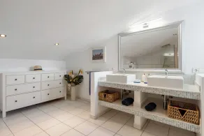 Vackert hus med stor trädgård och pool - perfekt för familjer och grupper! - Image 2