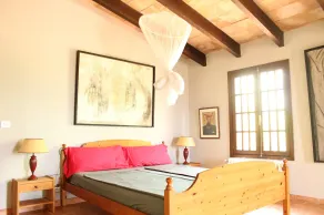 Calme et grand à la campagne avec piscine, forêt, WiFi et TV satellite pour les familles - Image 3