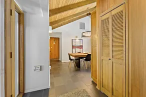 2 Pioneer - Endroit calme au sud, touches design - Superbe cuisine, passes SHARC, bain à remous - Image 3